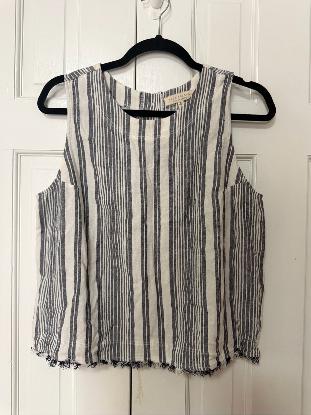 💕4 for $12 Sale!💕 Women's Cream and Navy Striped Sleeveless Top